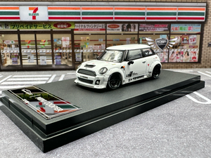 Mini Cooper  WHT "LBWK" Aurora Model