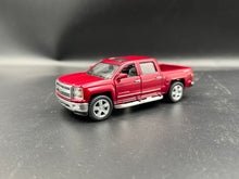 Load image into Gallery viewer, 5″ 2014 DIE CAST CHEVROLET SILVERADO