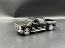 Load image into Gallery viewer, 5″ 2014 DIE CAST CHEVROLET SILVERADO