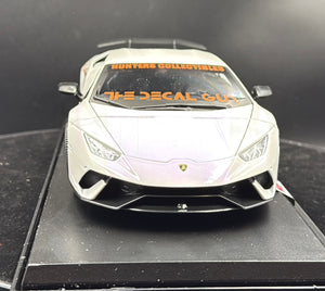 Lamborghini Huracan Performnte WHT “Vancouver International Auto Show” Maisto 1:18