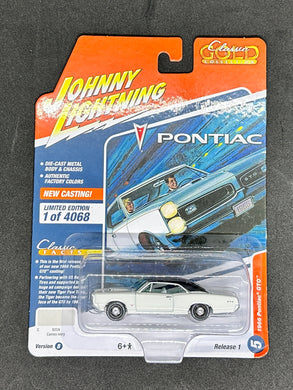 1966 Pontiac GTO Cameo Ivory Johnny Lightning