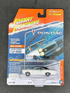 1966 Pontiac GTO Cameo Ivory Johnny Lightning