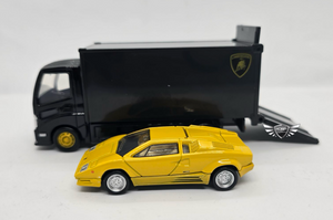 Lamborghini Countach 25th Anniversary Tomica Premium