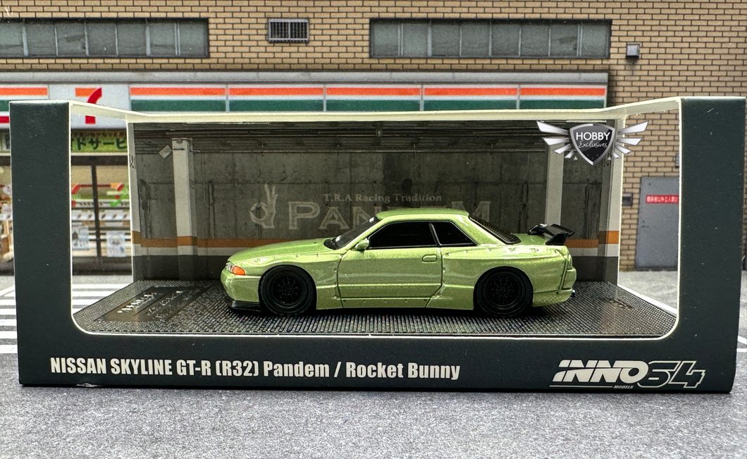 Nissan Skyline GT-R (R32) Pandem / Rocket Bunny INNO64
