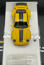 Load image into Gallery viewer, 400R (993) Gunter Werks Hornet Yellow FuelMe