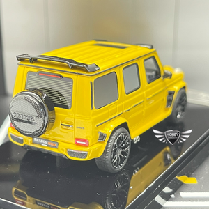 Brabus 800 Yellow Motorhelix 1:64