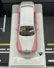 Load image into Gallery viewer, Rolls Royce Phantom Vll 1:64 Pink